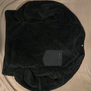 Uniqlo sweater. Black thick fur.